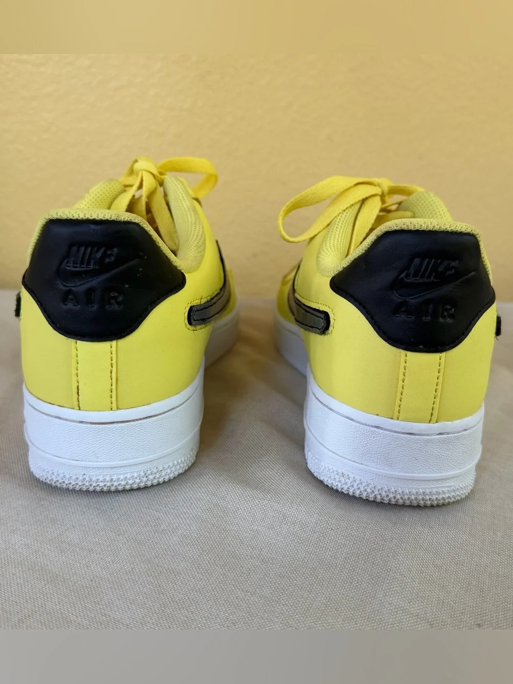 Nike Air Force 1 ‘07 LV8 Yellow Pulse Oil Slick Men’s  Size 8 EUC!